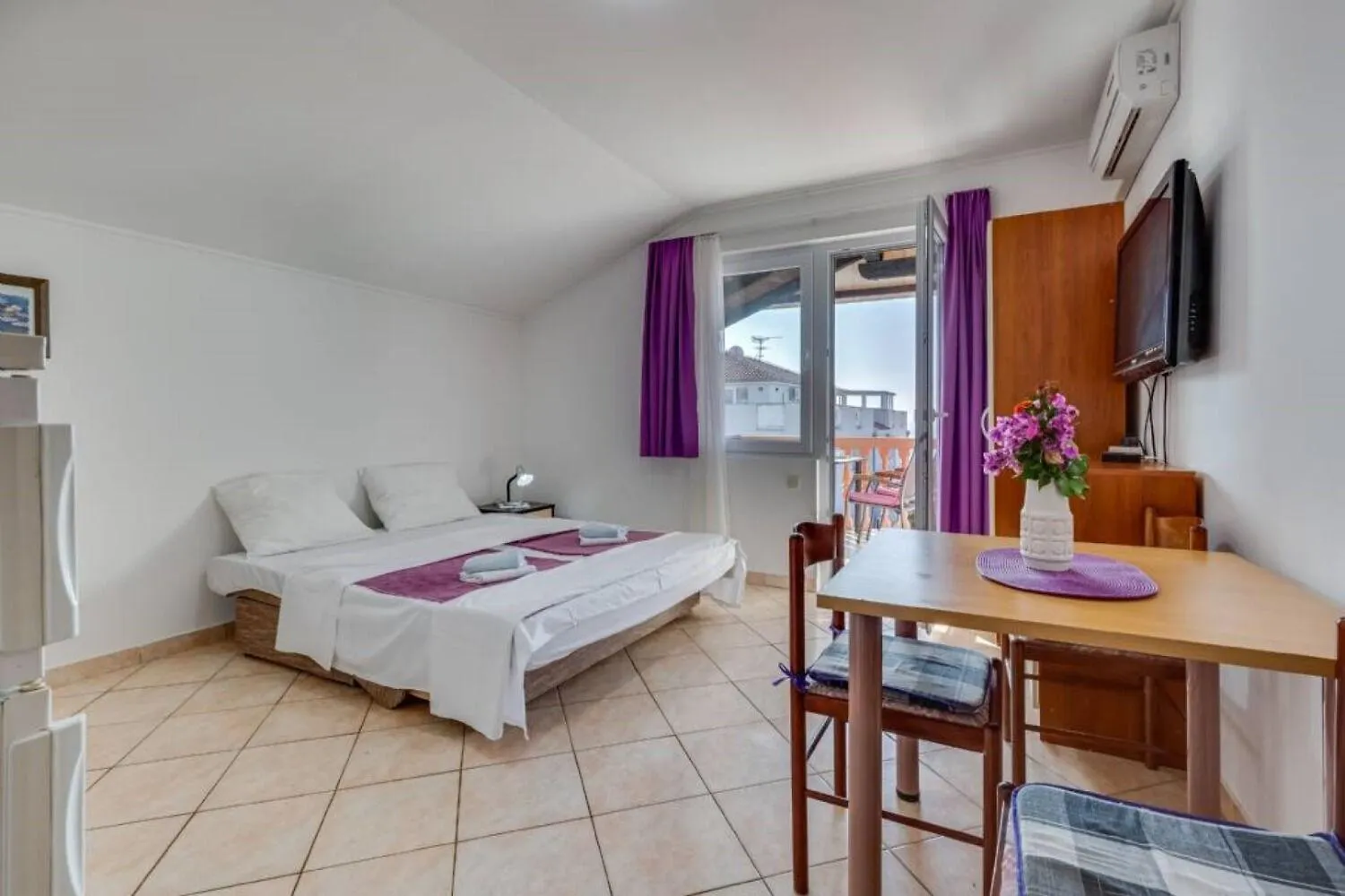 Apartments Tanja - 200M To The Beach Pakostane